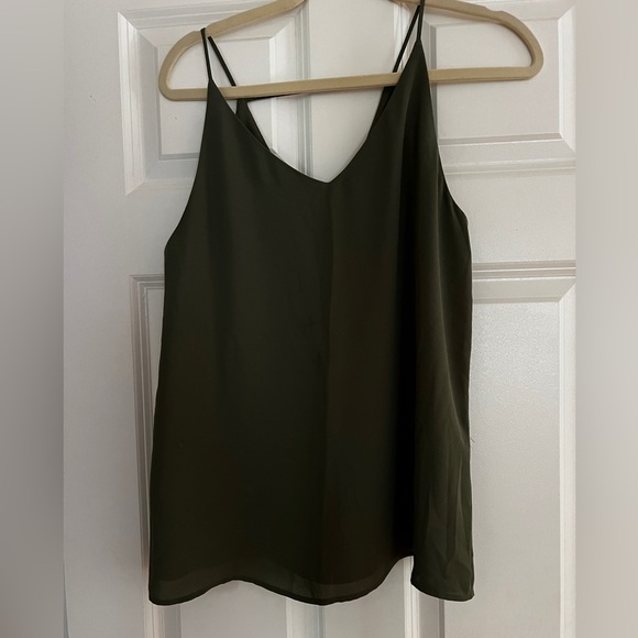 Loft Army Green size small tank - Picture 4 of 5